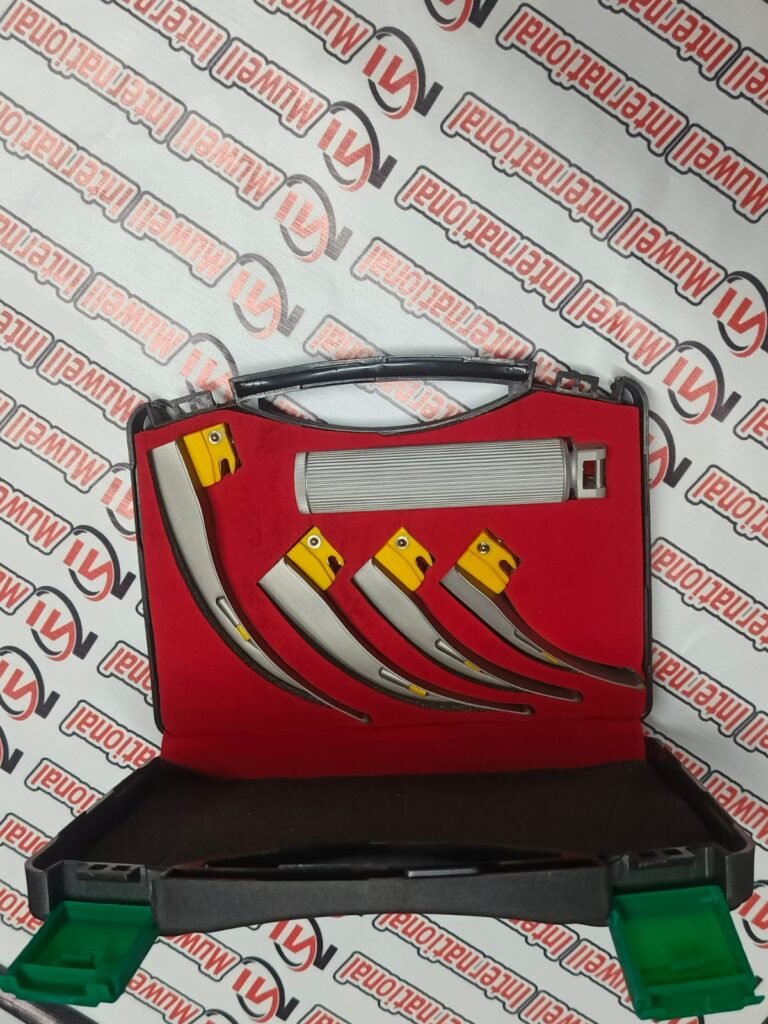 Laryjoscope single use Single-use LED laryngoscope for safe and precise airway management and intubation during surgical procedures